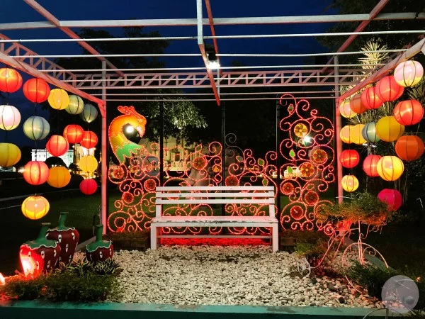 mini siam decoration
