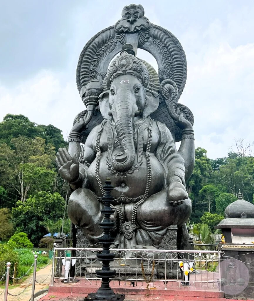 one of the temples on the way to Thekady