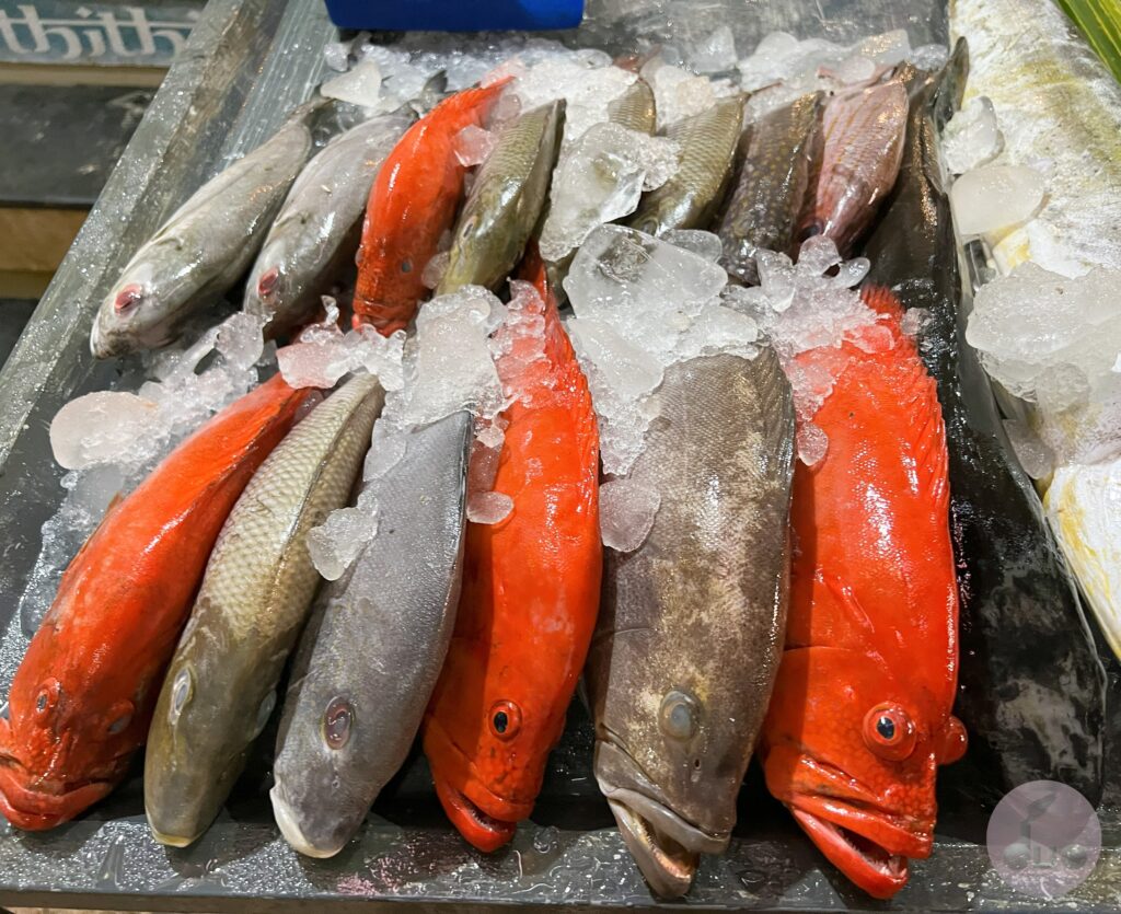 seafood display outside restaurants