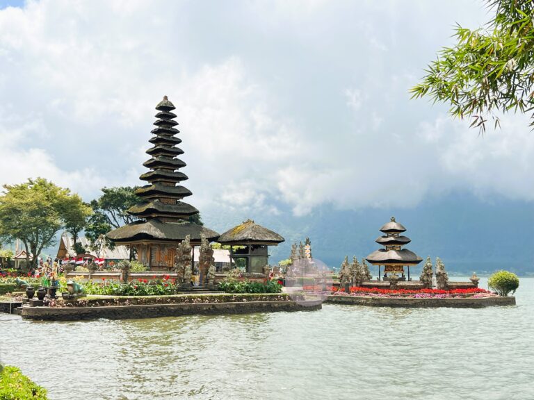 ulun danu beratan temple